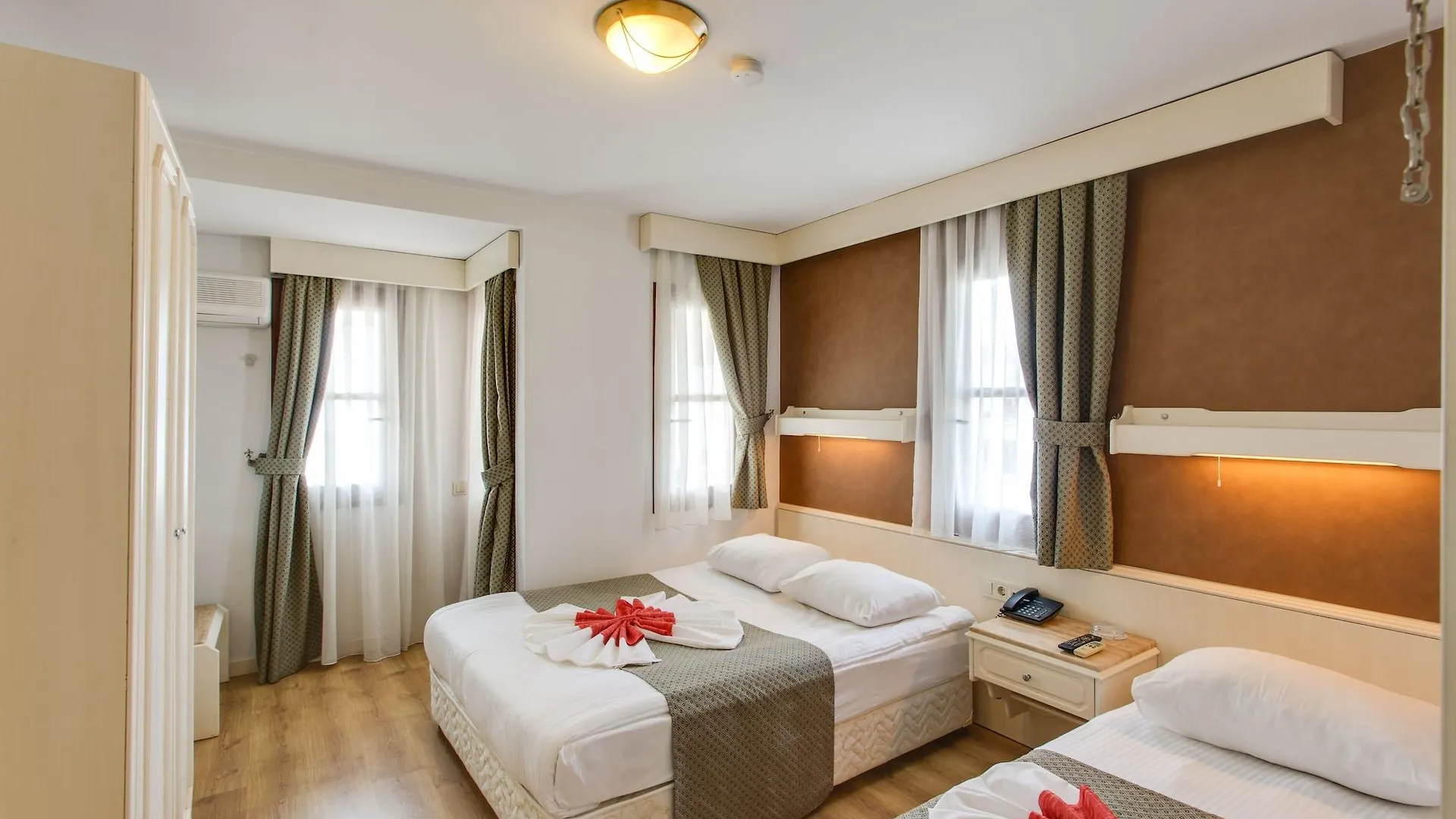 Sherwood Premio Hotel Анталья